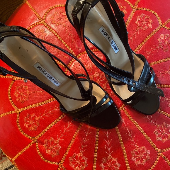 Manolo Blahnik patent leather black high heels, size 40, like new - Picture 10 of 14